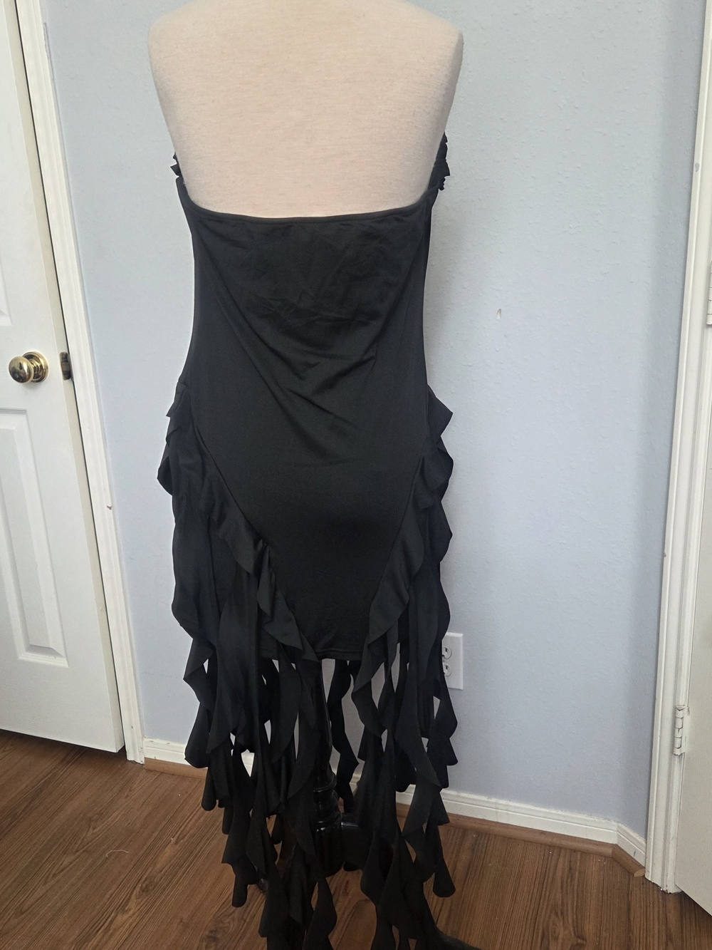 Source Unknown Black Halter Ruffle Fringe High-Low Dress - Picture 3 of 5